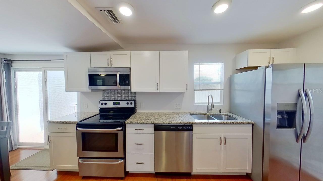 Image 5 of 45 For 3729 31st Avenue S