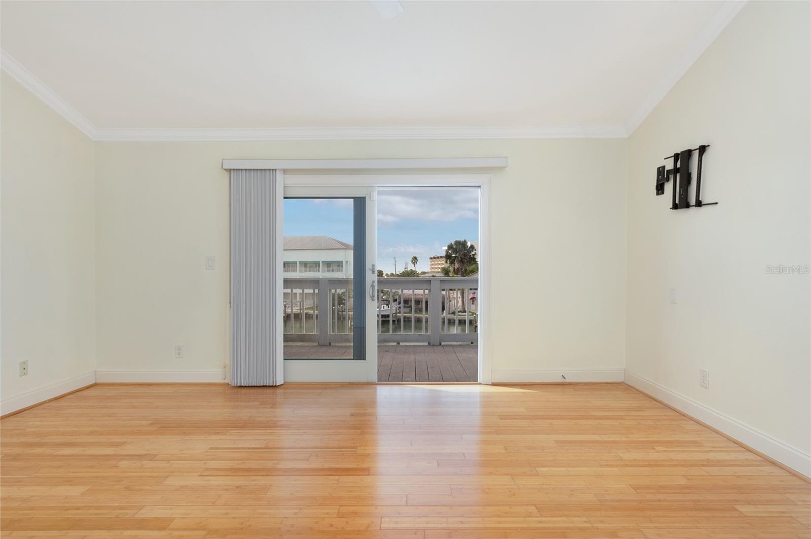 Image 16 of 61 For 11820 Capri Circle S