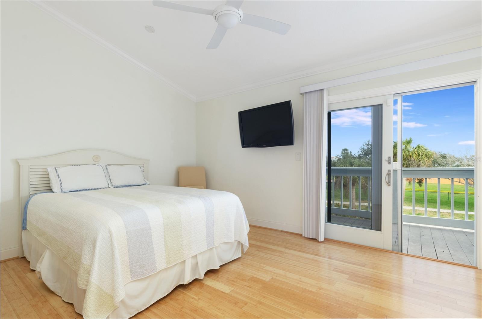 Image 28 of 61 For 11820 Capri Circle S