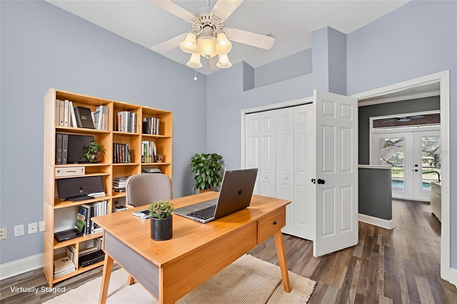 Image 10 of 89 For 725 Giant Oak Road