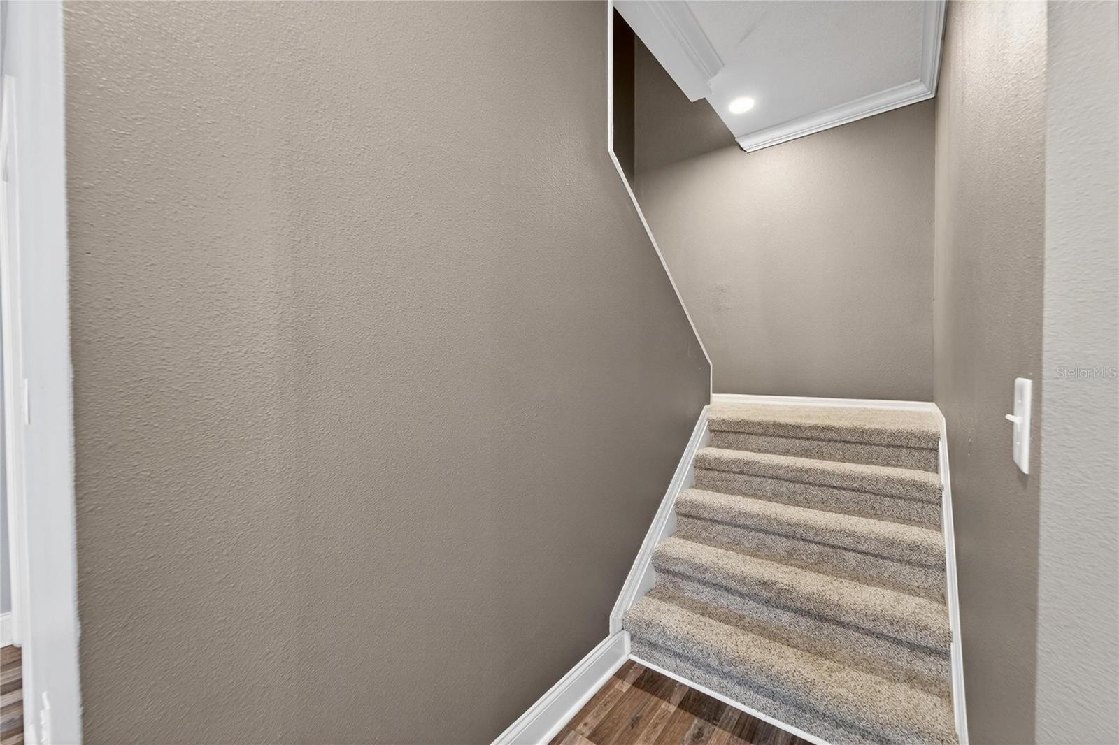 Image 45 of 89 For 725 Giant Oak Road