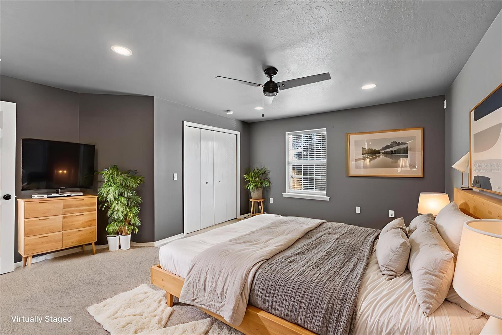 Image 53 of 89 For 725 Giant Oak Road