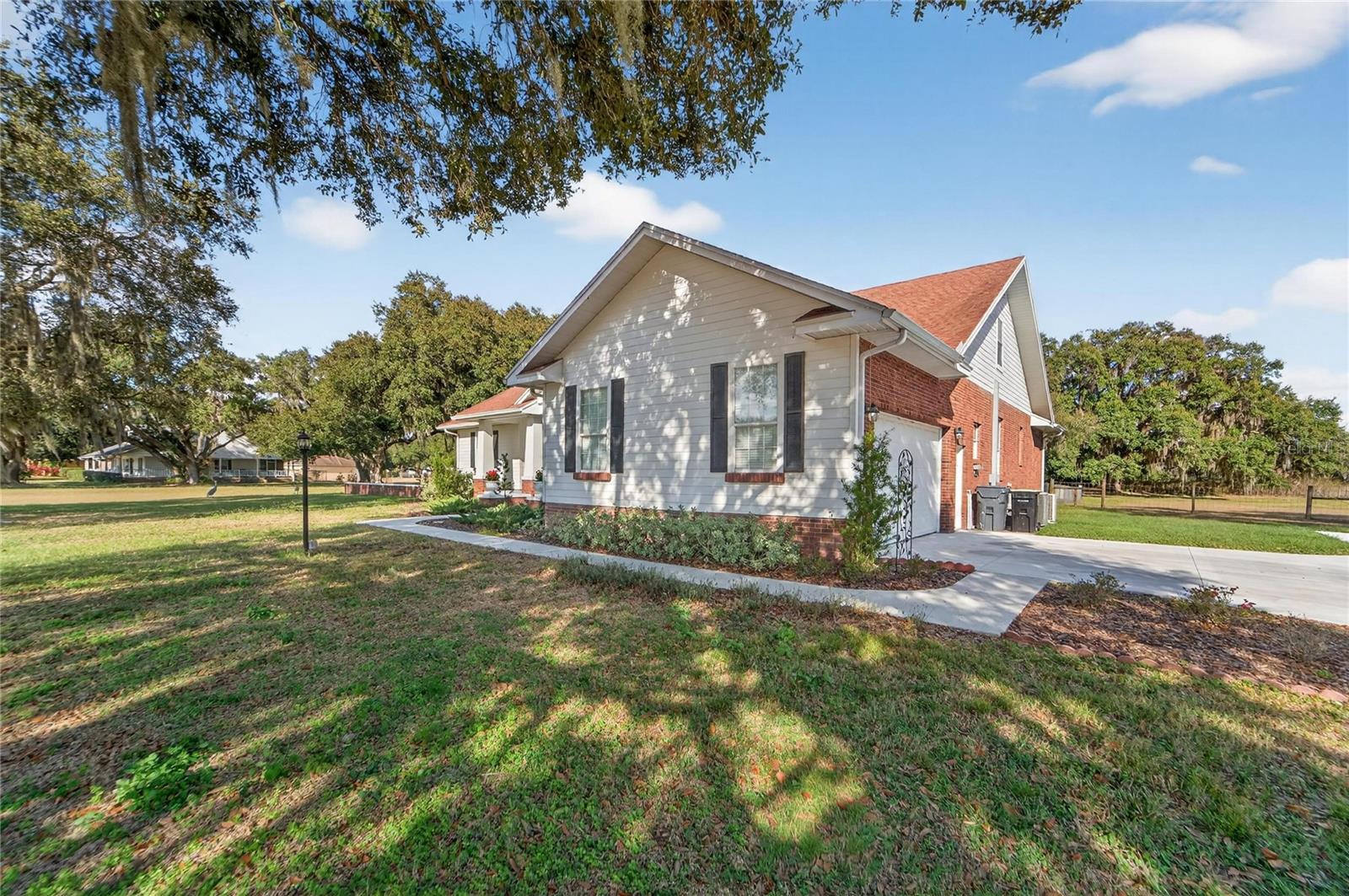 Image 63 of 89 For 725 Giant Oak Road