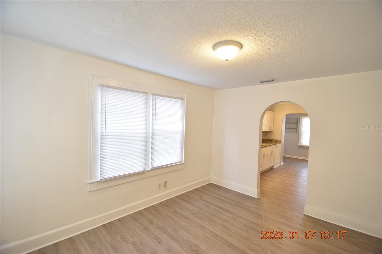 Image 16 of 38 For 2500 Auburn Street S