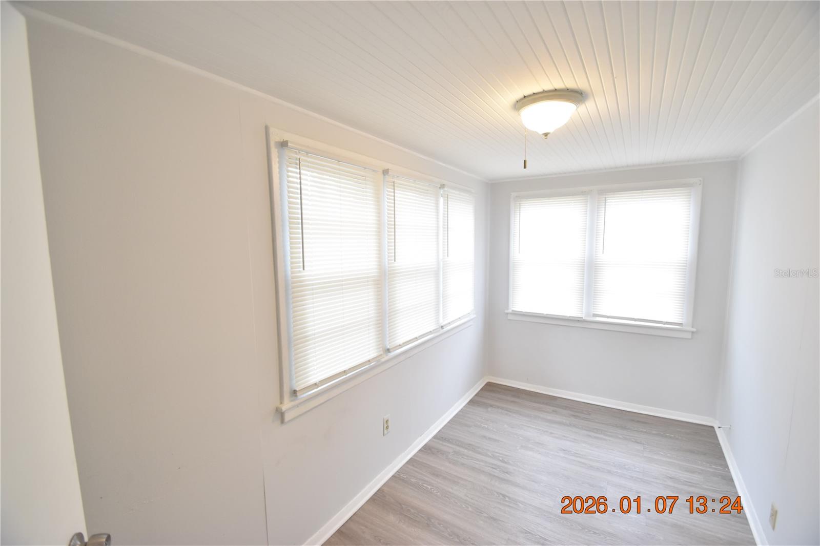 Image 28 of 38 For 2500 Auburn Street S