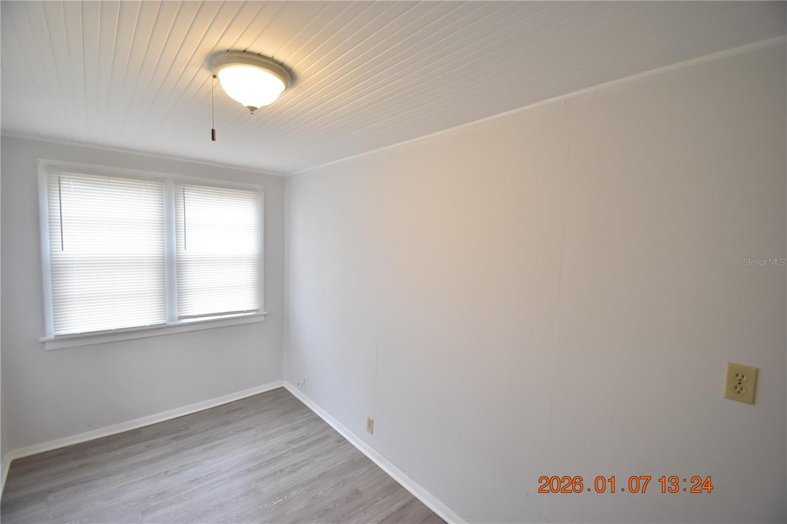 Image 29 of 38 For 2500 Auburn Street S