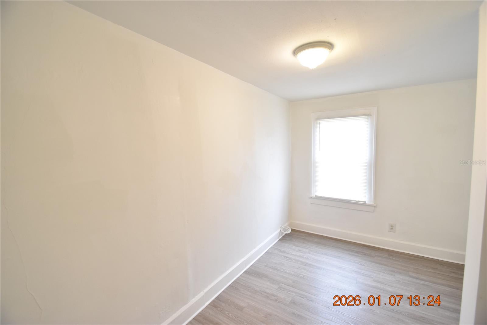 Image 32 of 38 For 2500 Auburn Street S