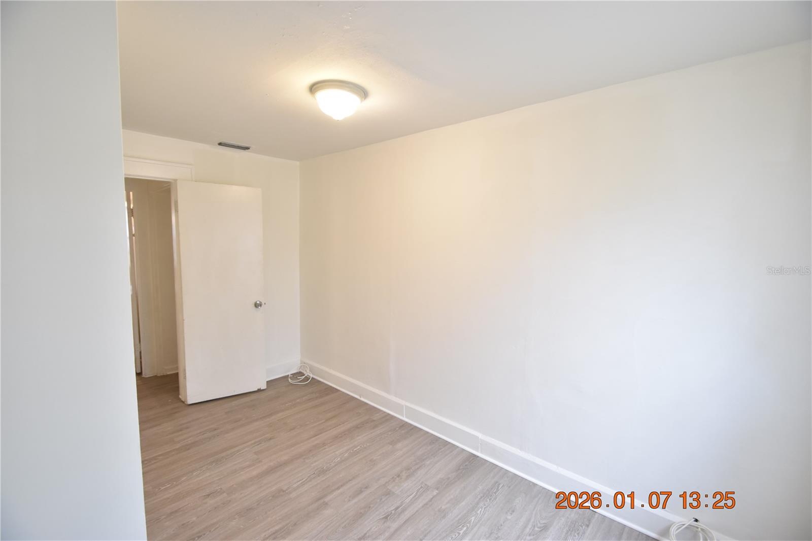 Image 35 of 38 For 2500 Auburn Street S