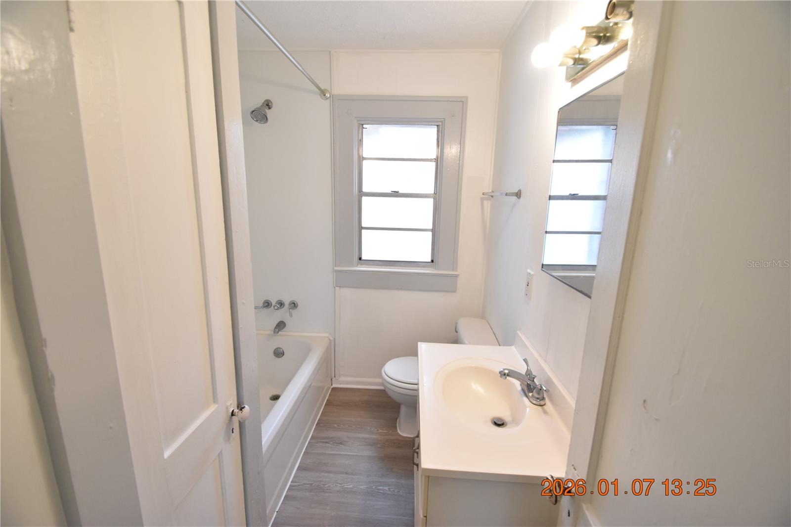 Image 36 of 38 For 2500 Auburn Street S