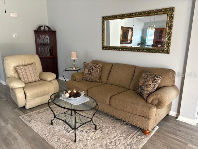 Image 7 of 58 For 730 Mcdaniel Street 100