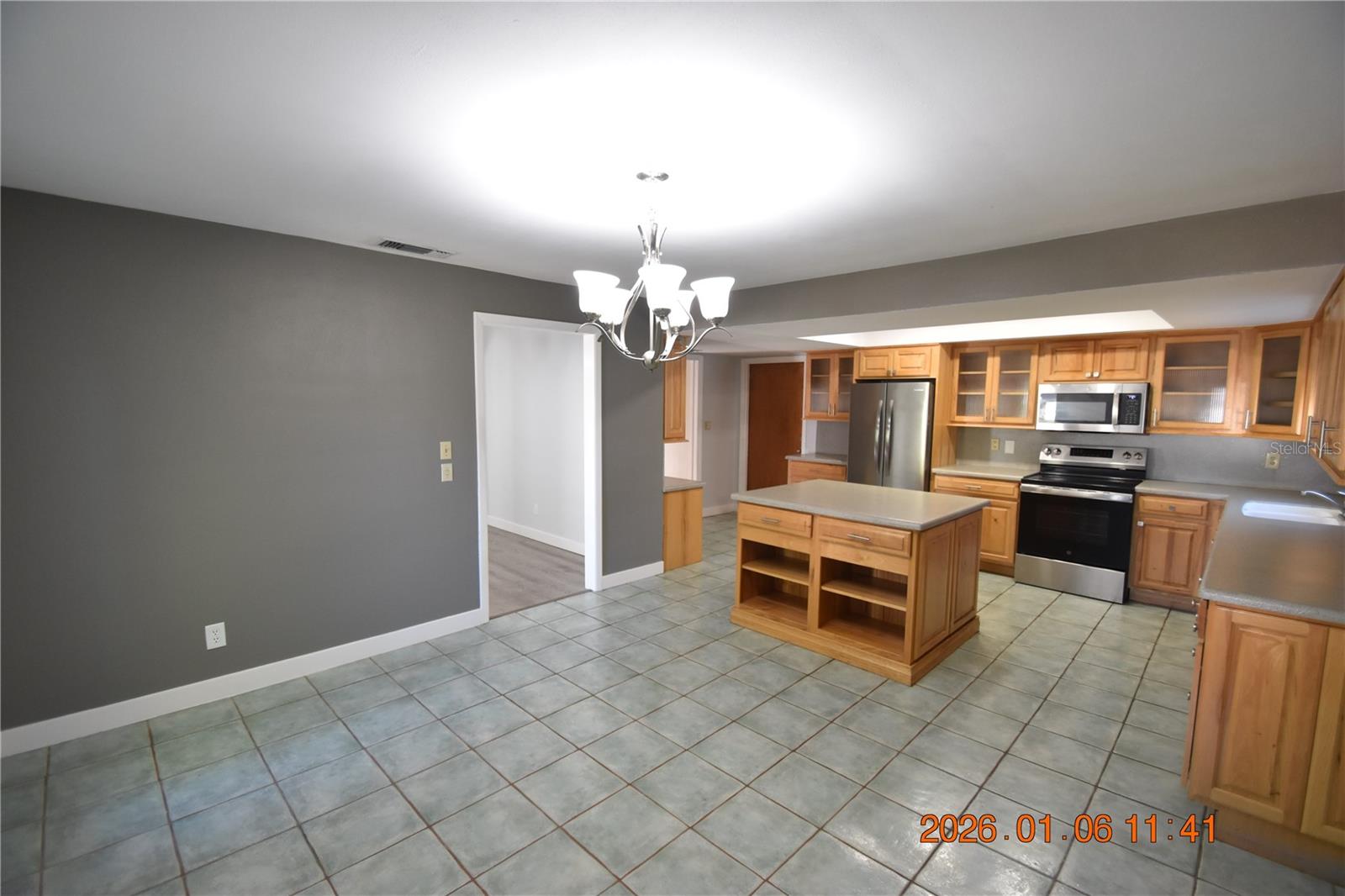 Image 17 of 55 For 6485 30th Avenue N