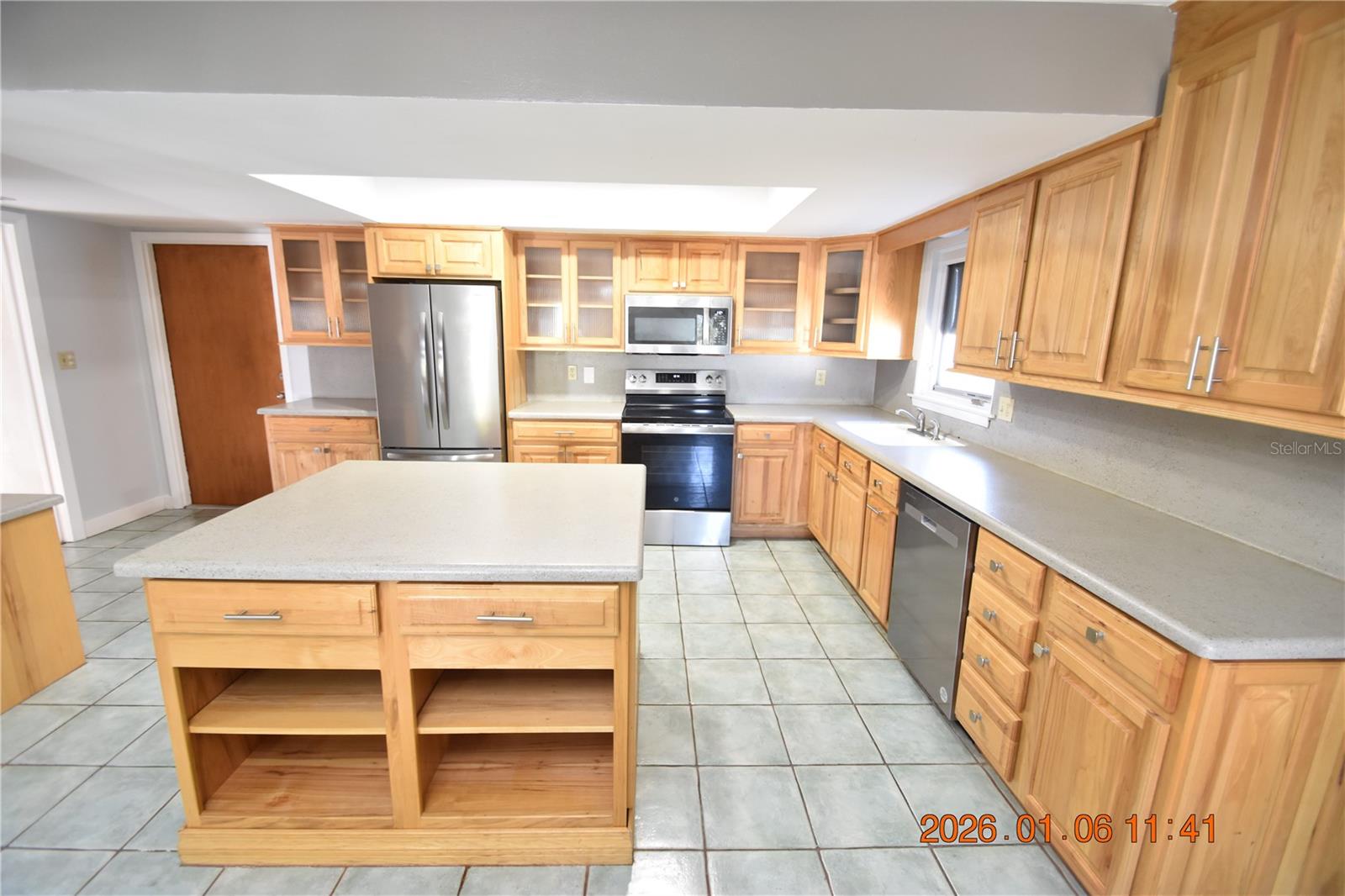 Image 19 of 55 For 6485 30th Avenue N