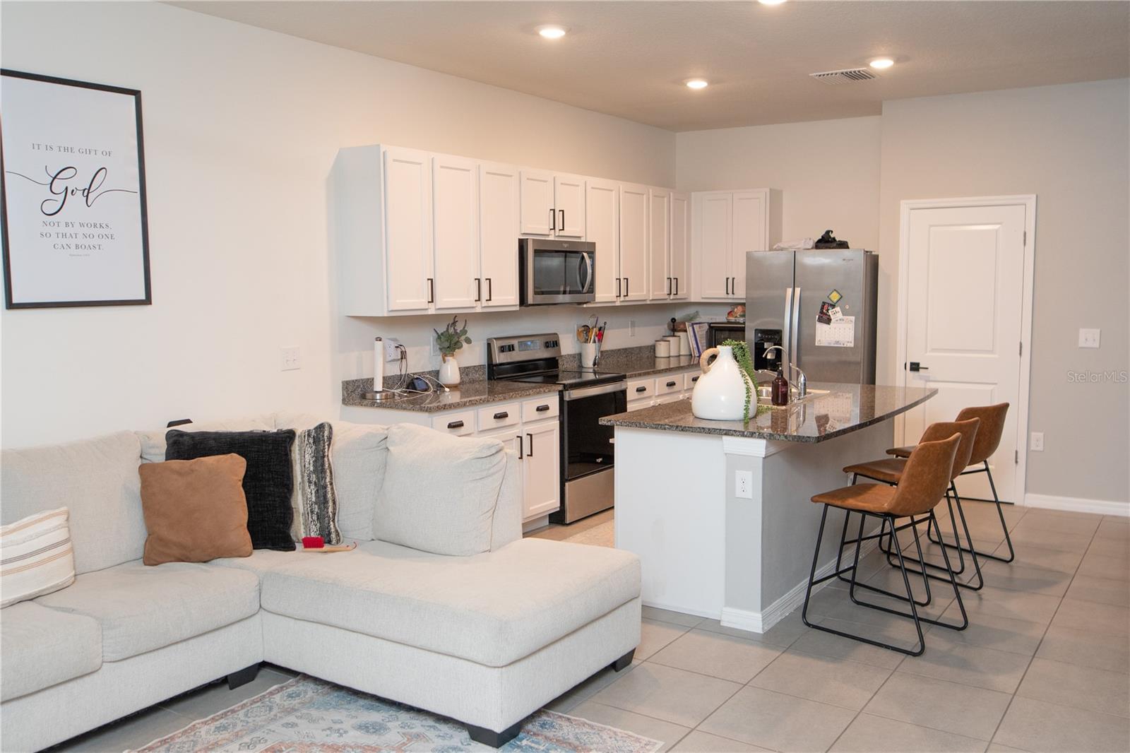 Image 10 of 32 For 16180 Glowing Grove Avenue