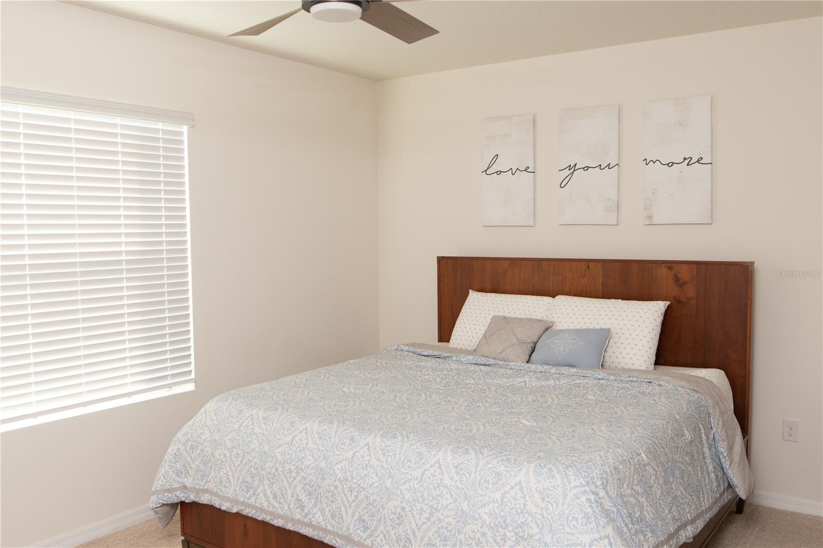 Image 8 of 32 For 16180 Glowing Grove Avenue