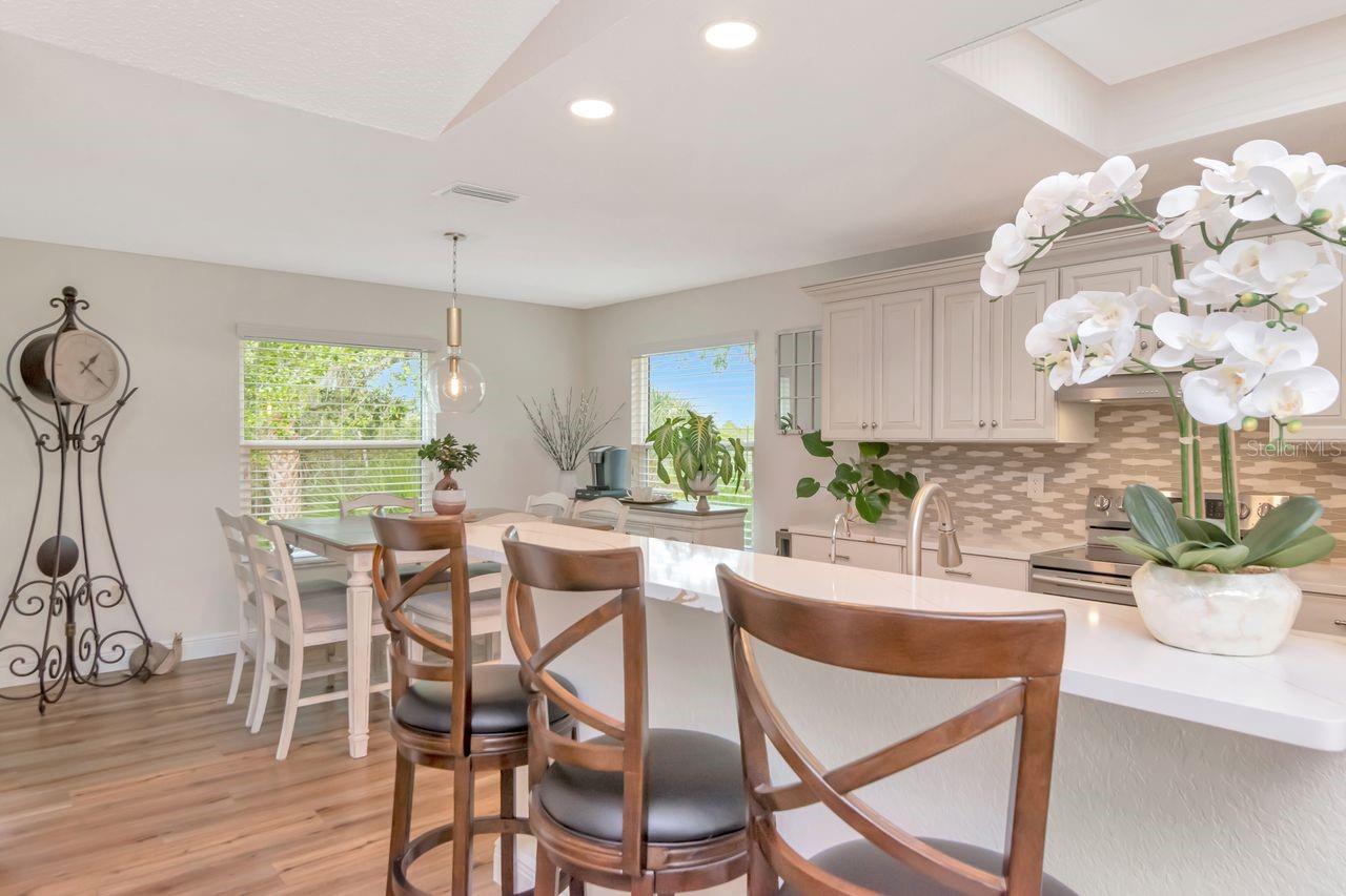 Image 13 of 67 For 7711 Gulf Way