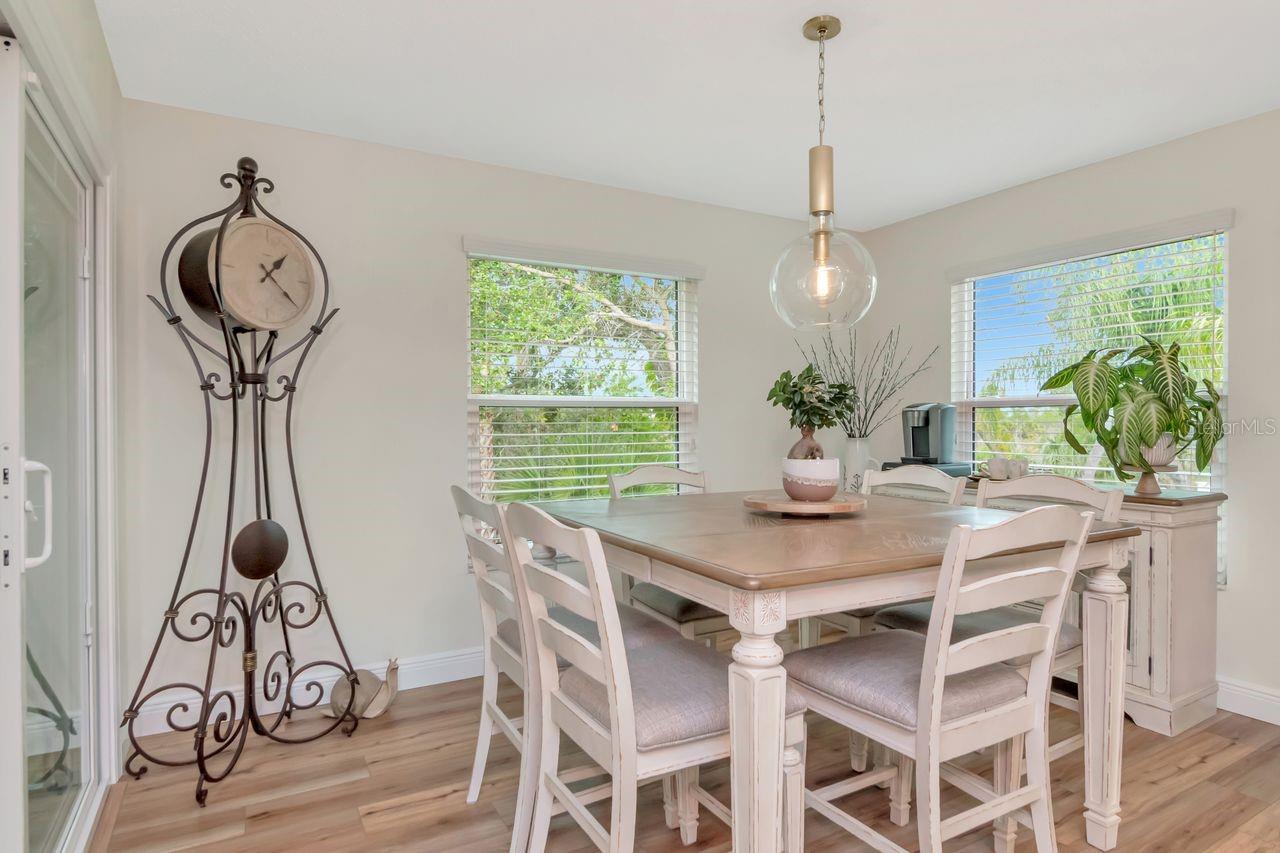 Image 14 of 67 For 7711 Gulf Way