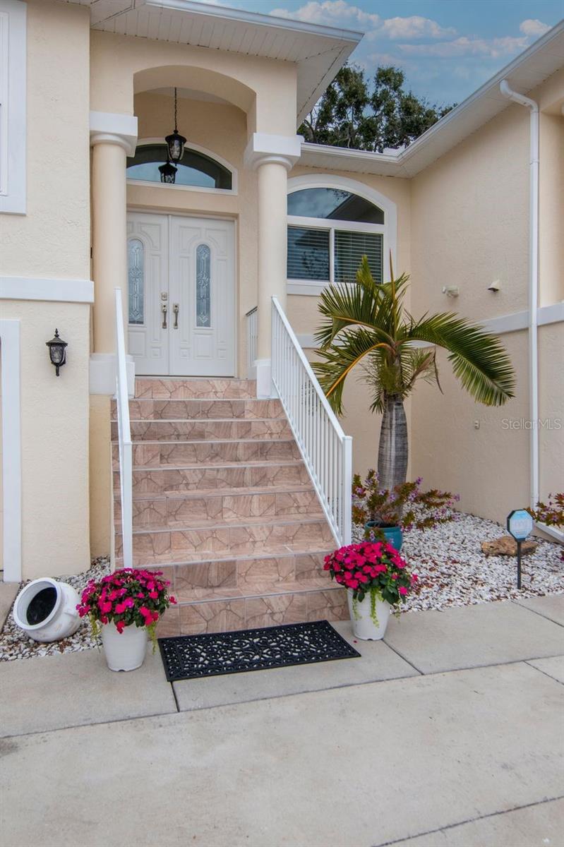 Image 4 of 67 For 7711 Gulf Way