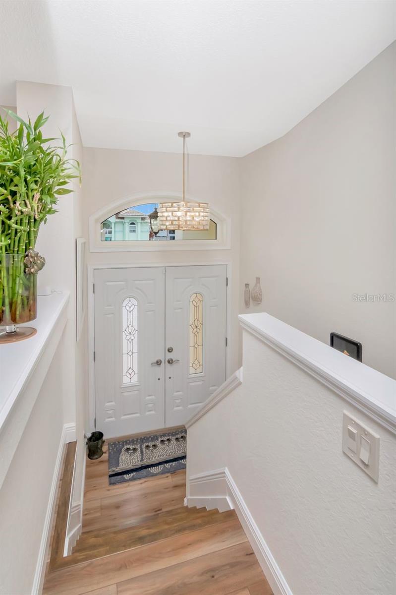 Image 5 of 67 For 7711 Gulf Way