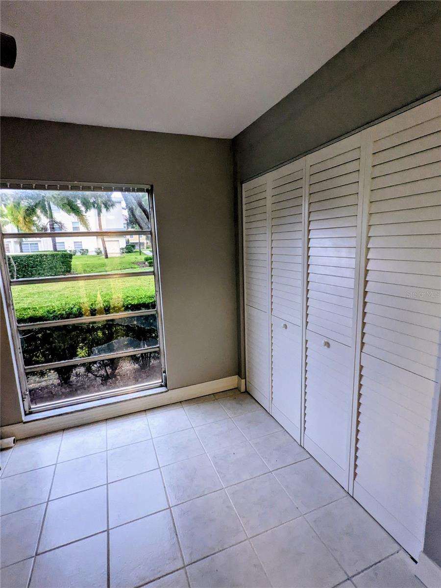 Image 7 of 12 For 2700 Bayshore Boulevard 2111