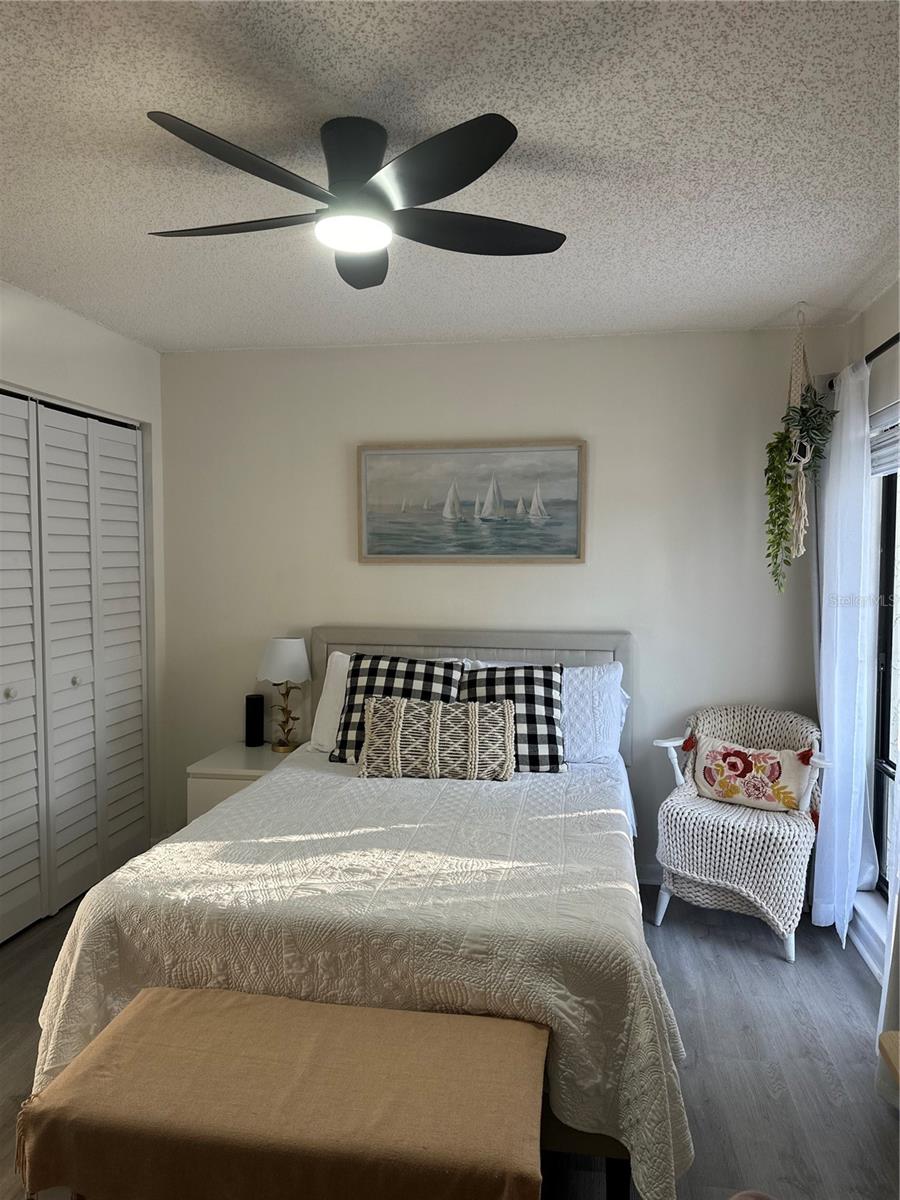 Listing photo id 26 for 1333 Shady Pine Way D