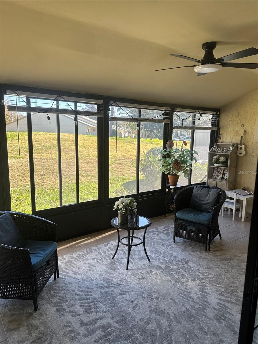 Listing photo id 46 for 1333 Shady Pine Way D