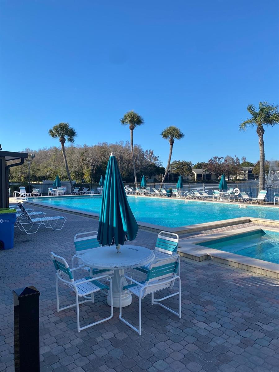 Listing photo id 51 for 1333 Shady Pine Way D