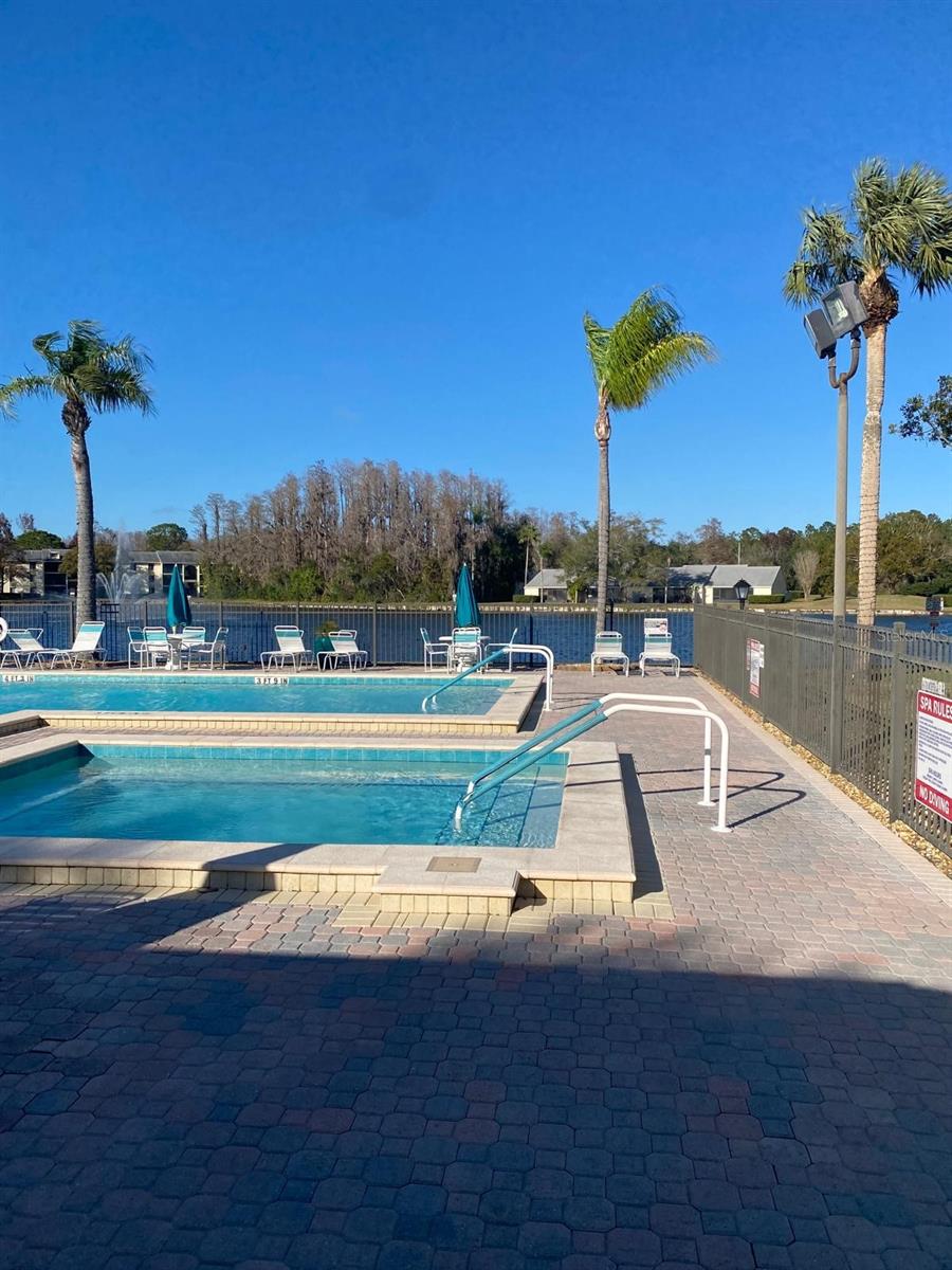 Listing photo id 52 for 1333 Shady Pine Way D