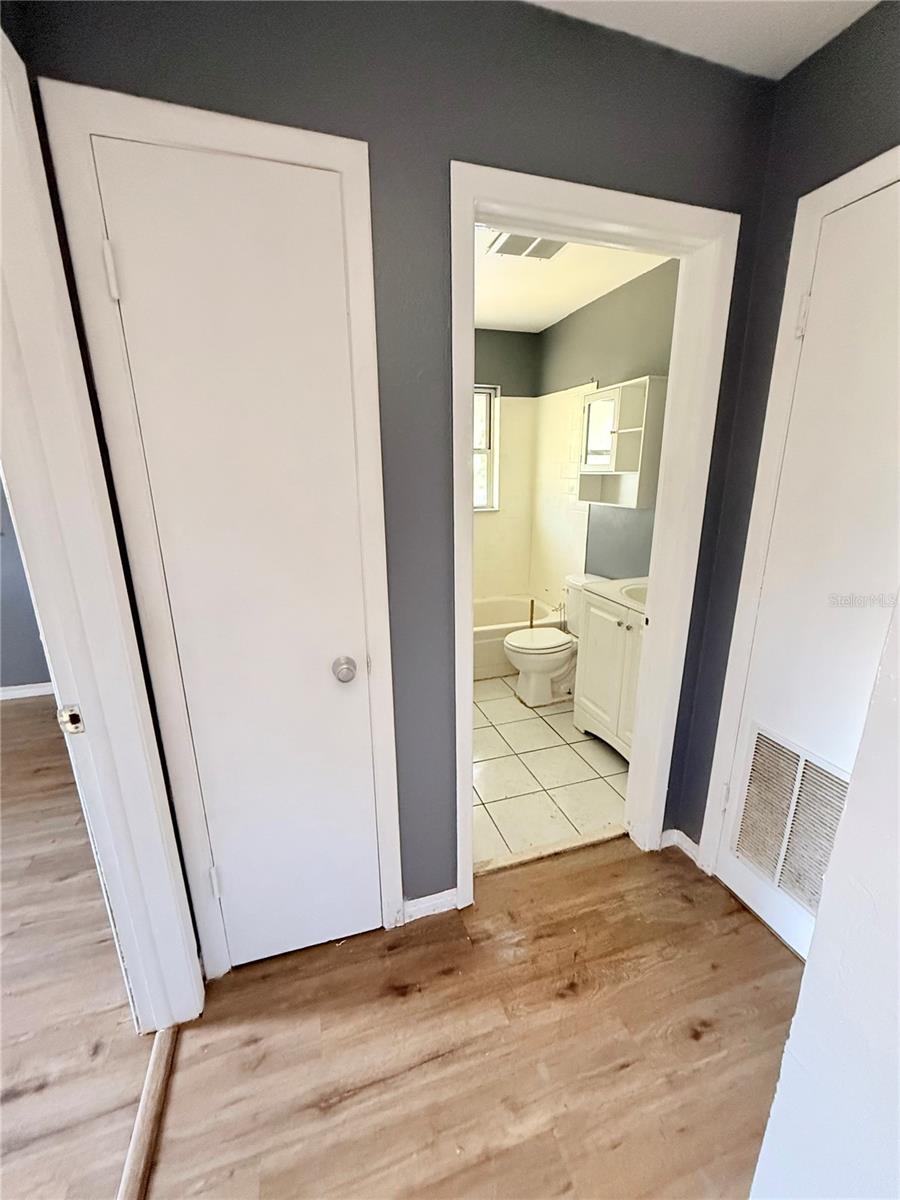 Image 9 of 13 For 731 71st Avenue N