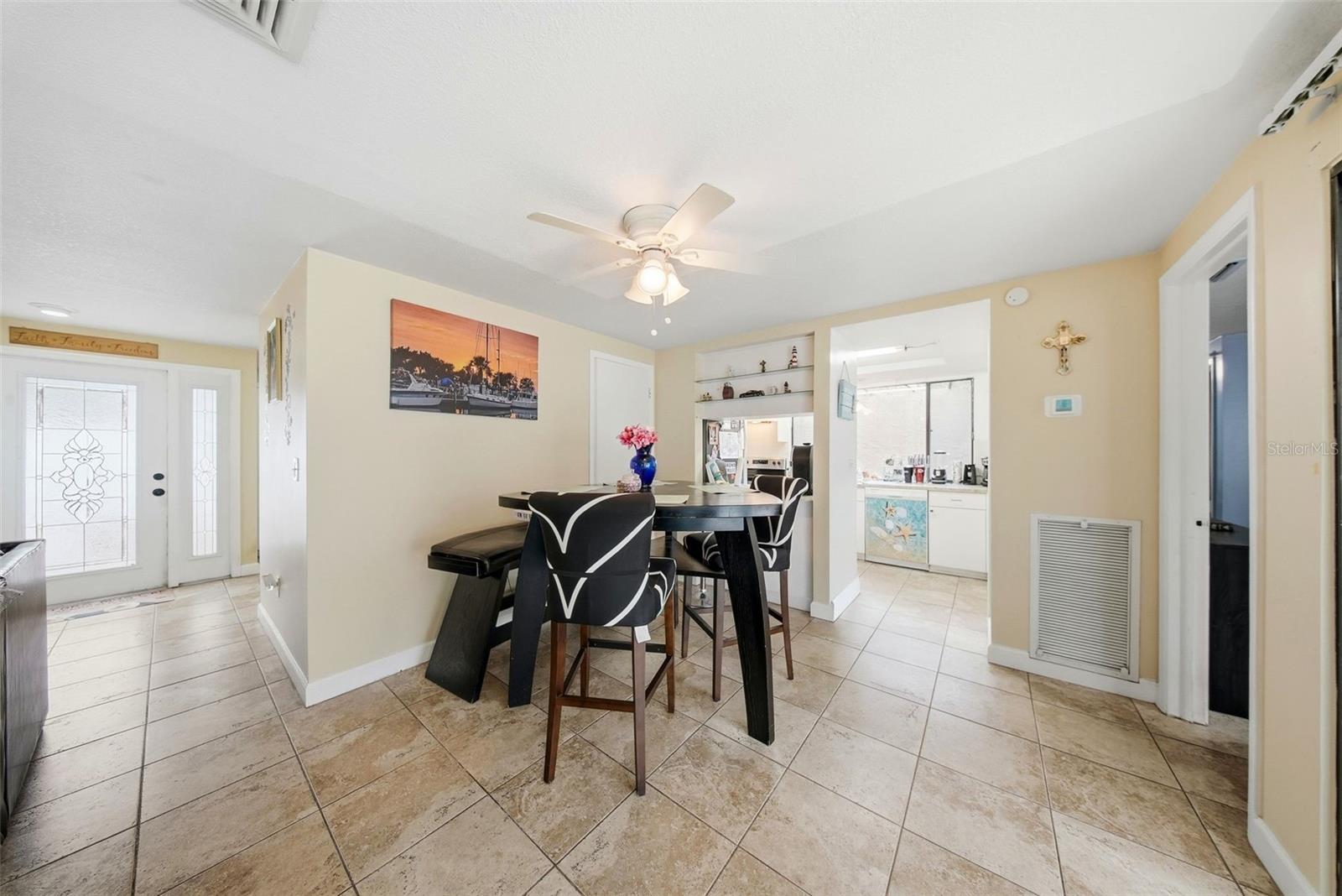 Image 21 of 45 For 7526 Santa Fe Trail