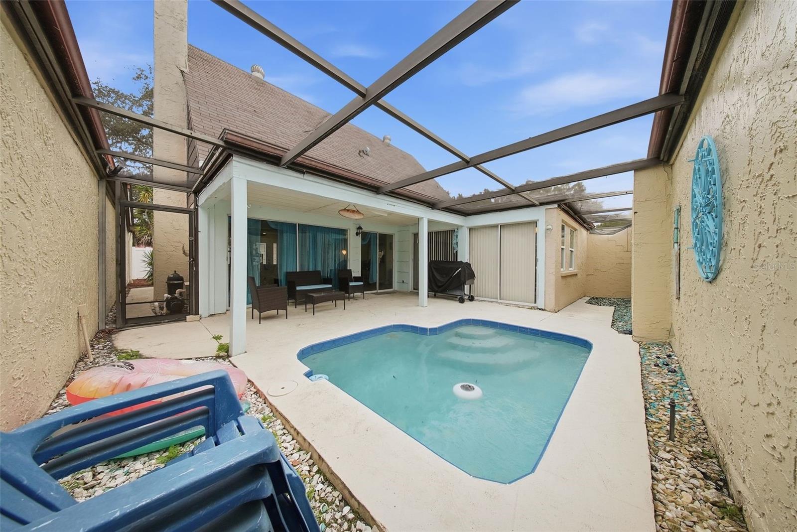 Image 40 of 45 For 7526 Santa Fe Trail