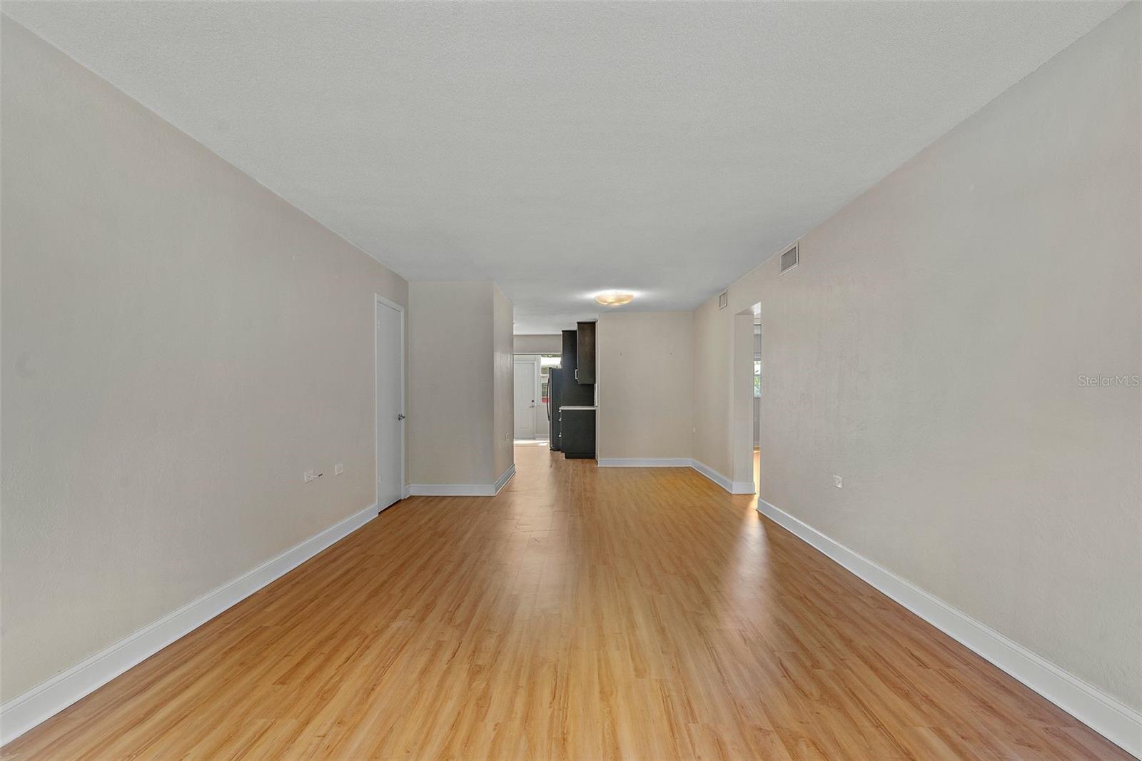 Image 10 of 29 For 503 Monterey Boulevard Ne 1