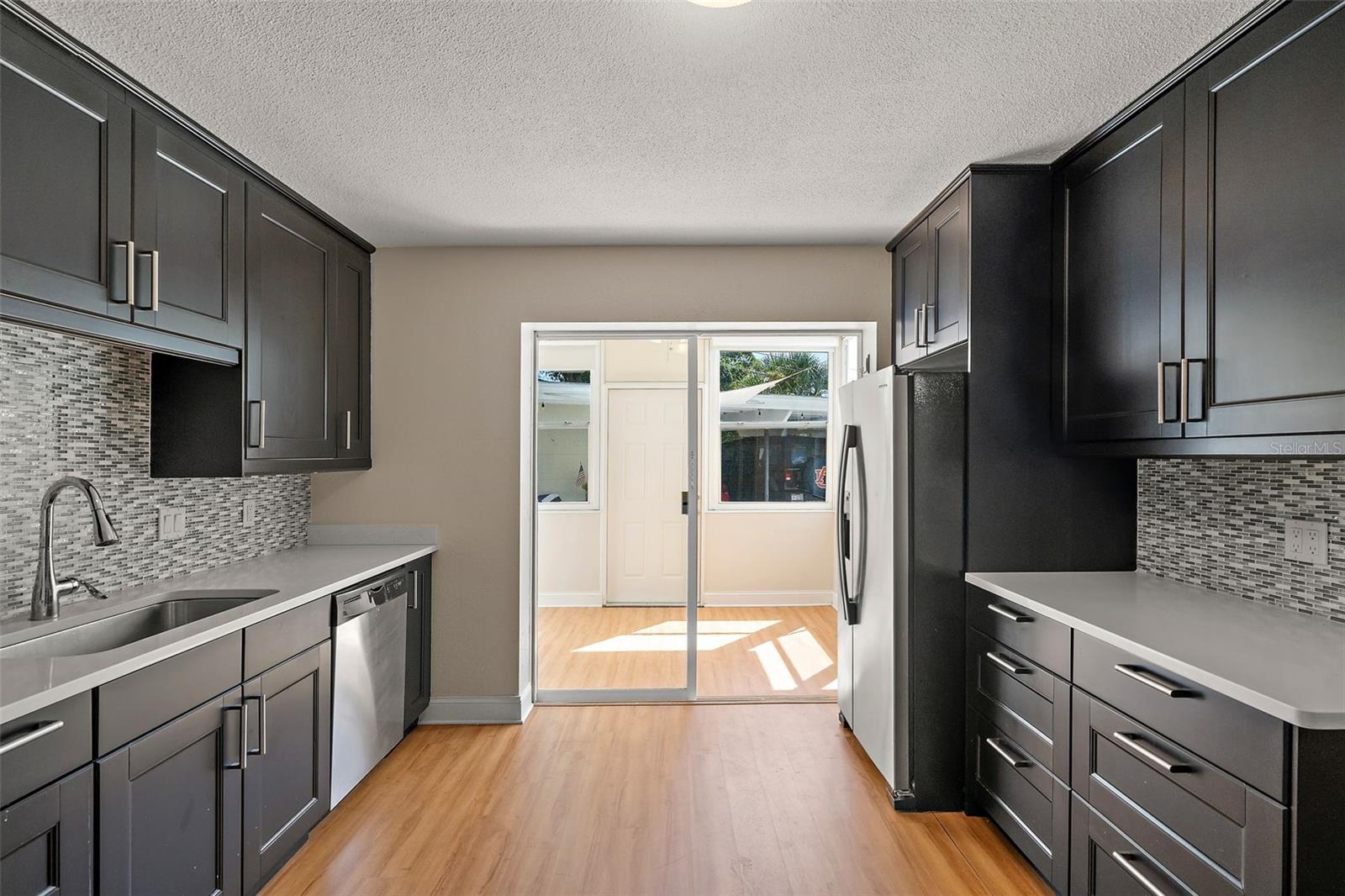 Image 4 of 29 For 503 Monterey Boulevard Ne 1