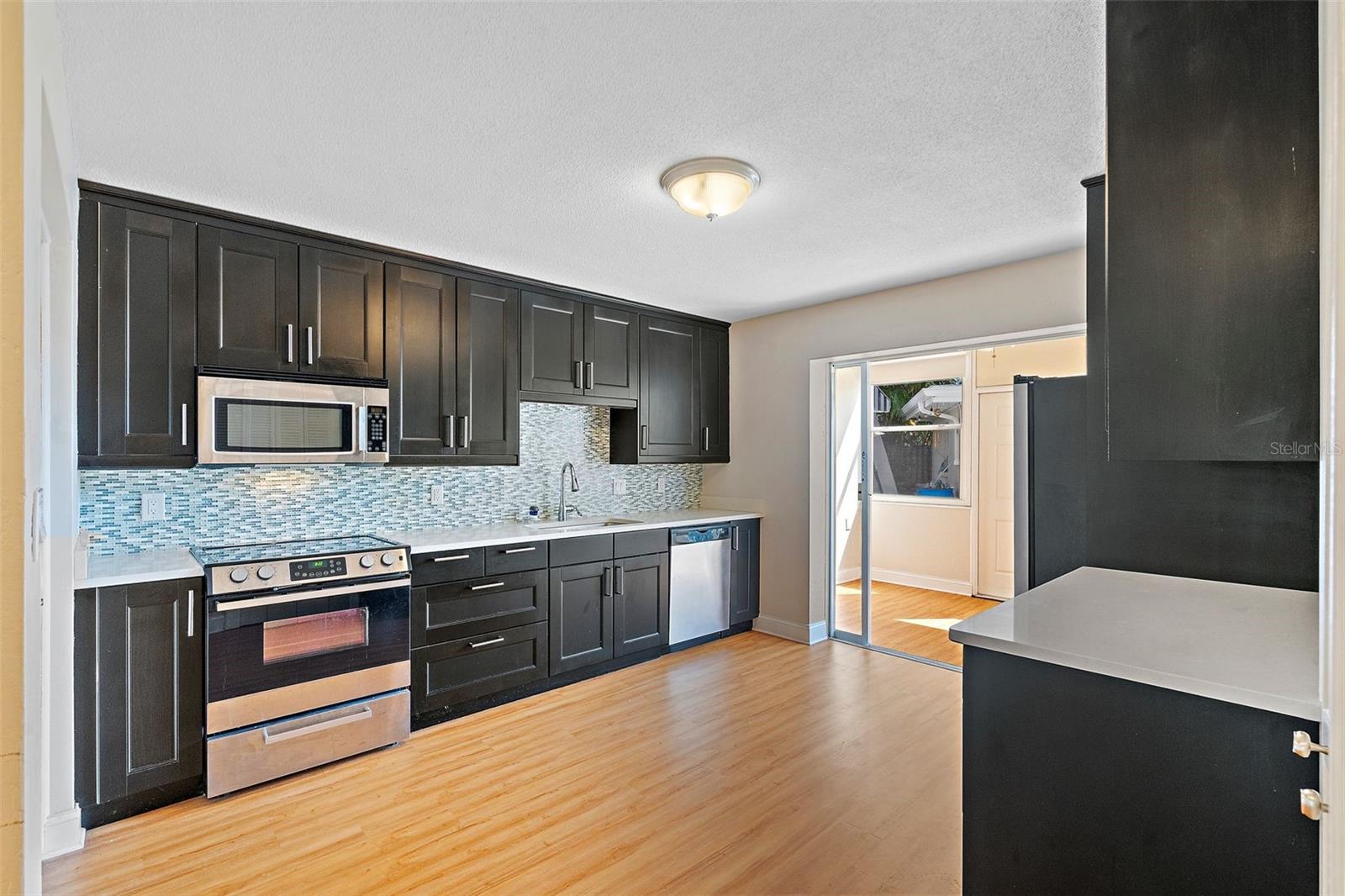 Image 5 of 29 For 503 Monterey Boulevard Ne 1