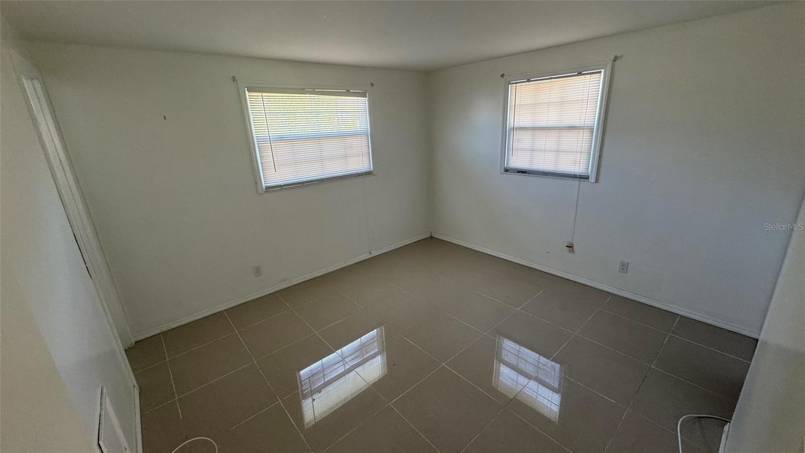 Image 10 of 25 For 6980 82nd Avenue N