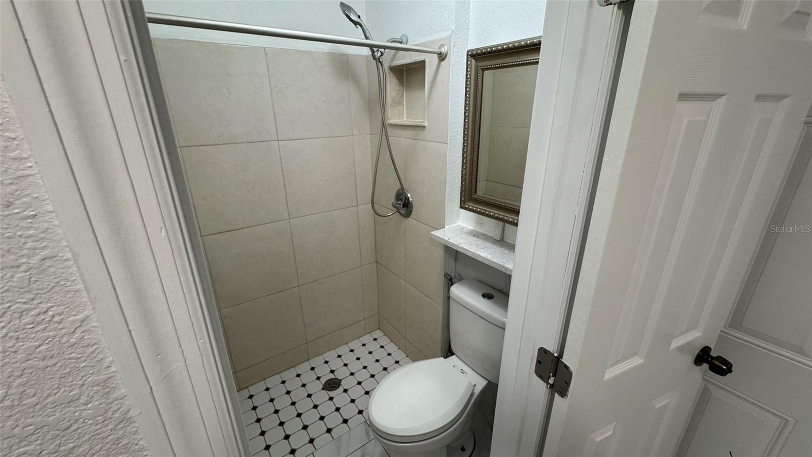 Image 22 of 25 For 6980 82nd Avenue N