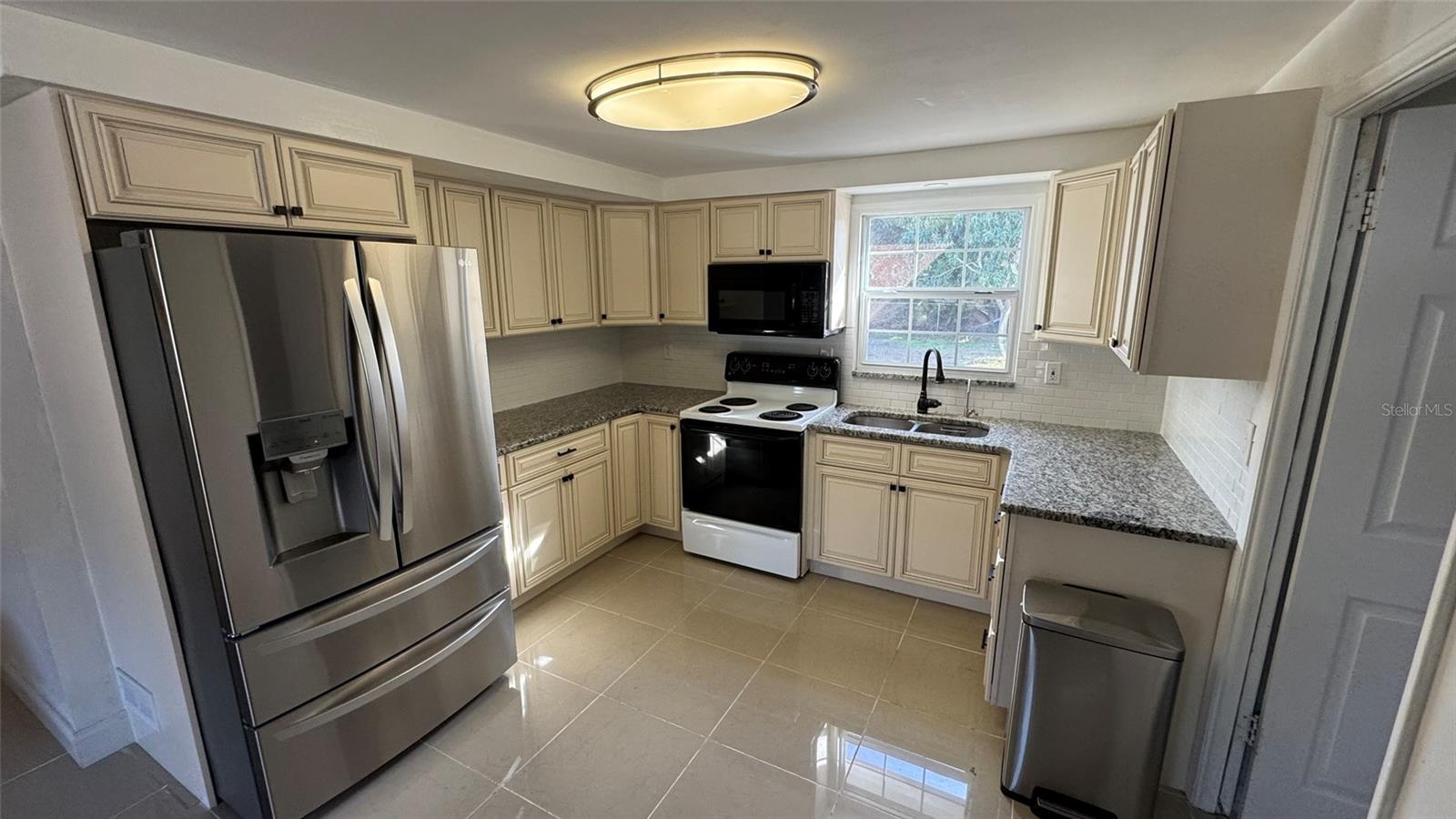 Image 8 of 25 For 6980 82nd Avenue N