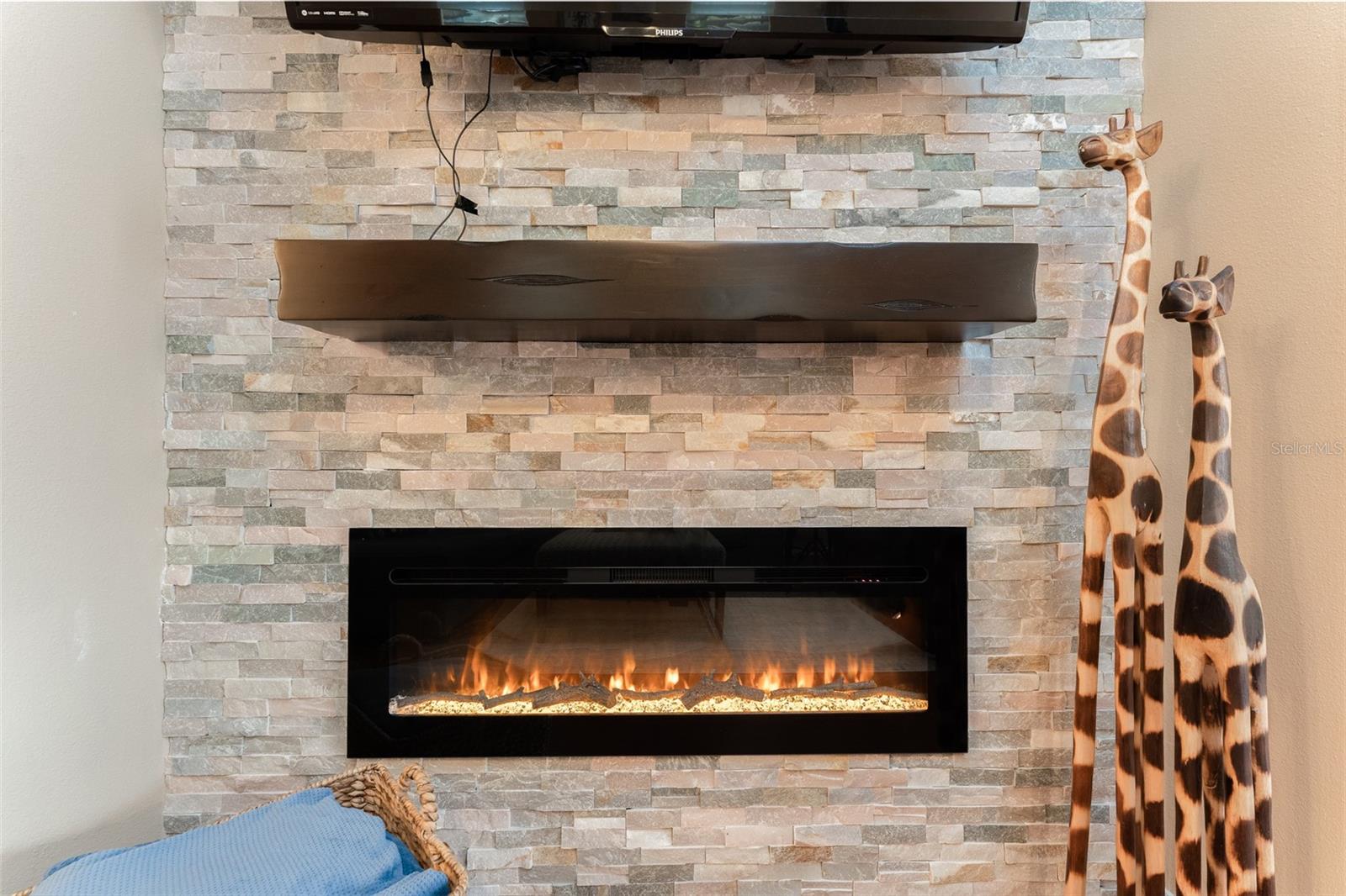 Image 21 of 48 For 9021 Moonlit Meadows Loop