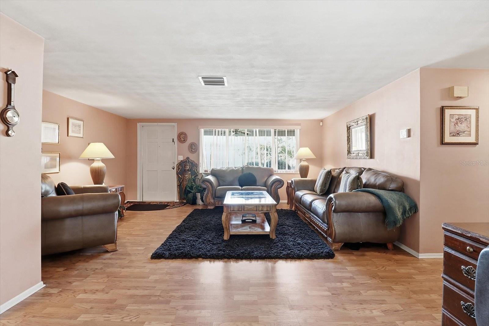 Listing photo id 9 for 7410 Gulf Highlands Drive