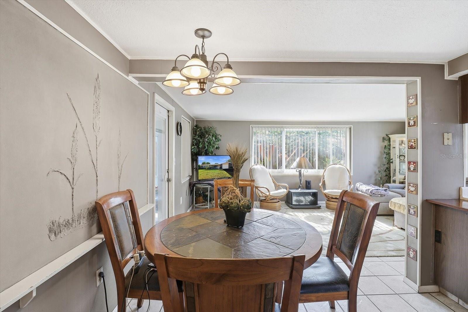 Listing photo id 12 for 7410 Gulf Highlands Drive