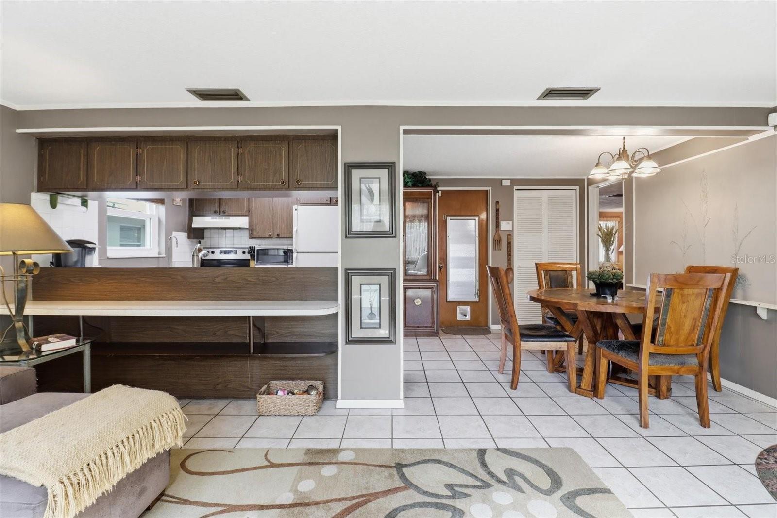 Listing photo id 21 for 7410 Gulf Highlands Drive