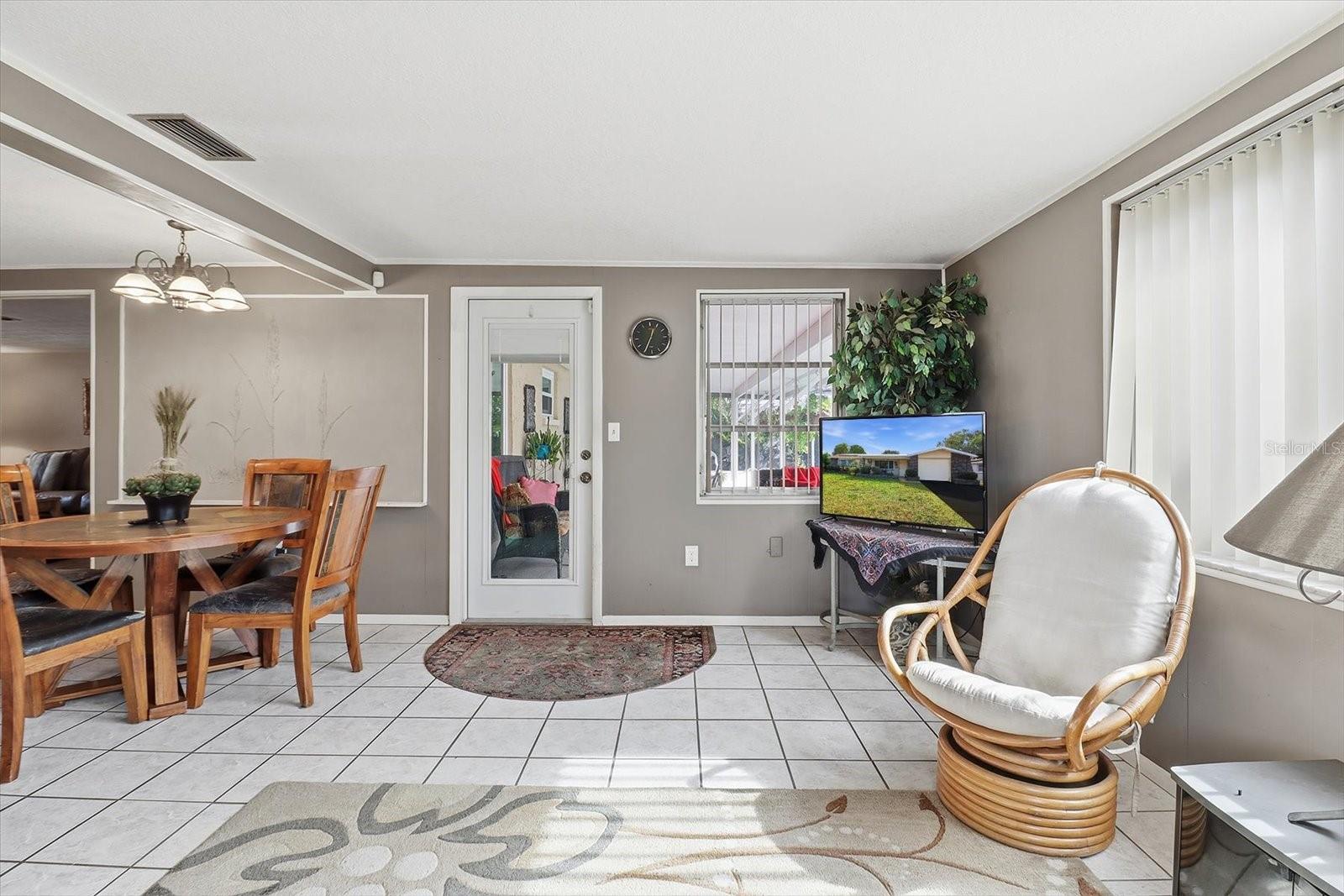 Listing photo id 22 for 7410 Gulf Highlands Drive