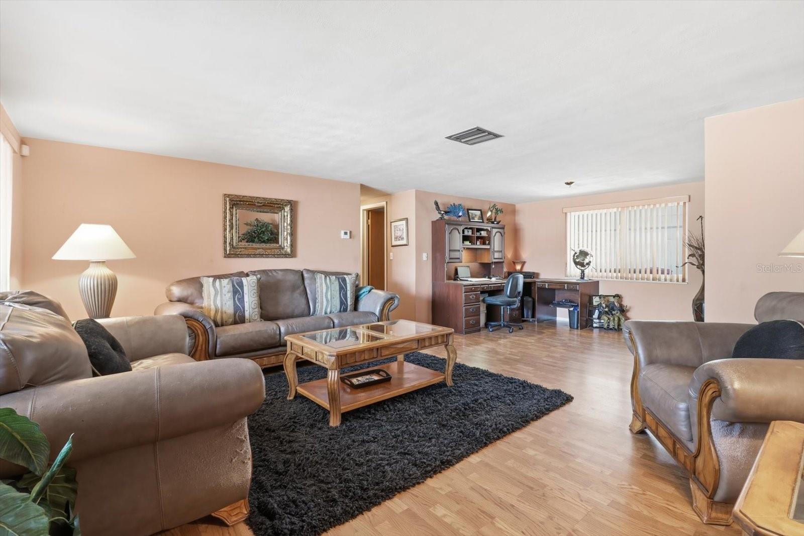 Listing photo id 5 for 7410 Gulf Highlands Drive