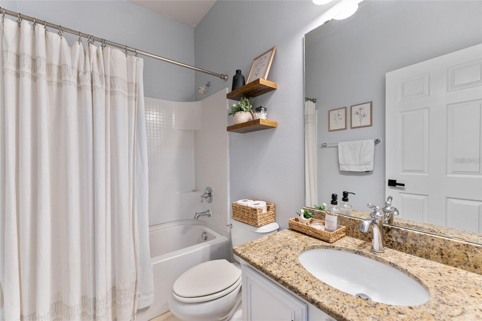 Listing photo id 18 for 2849 Maple Brook Loop