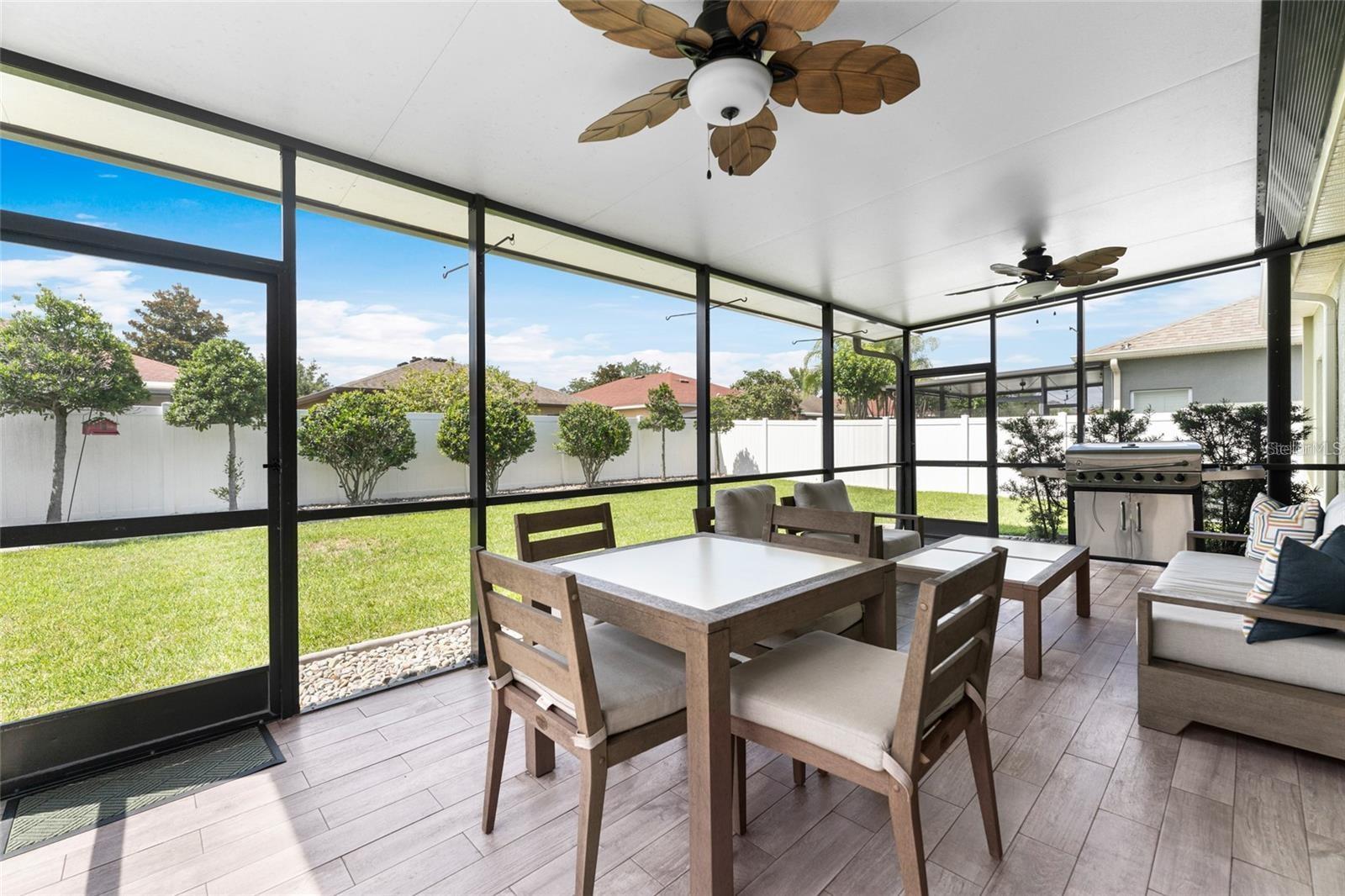 Listing photo id 21 for 2849 Maple Brook Loop