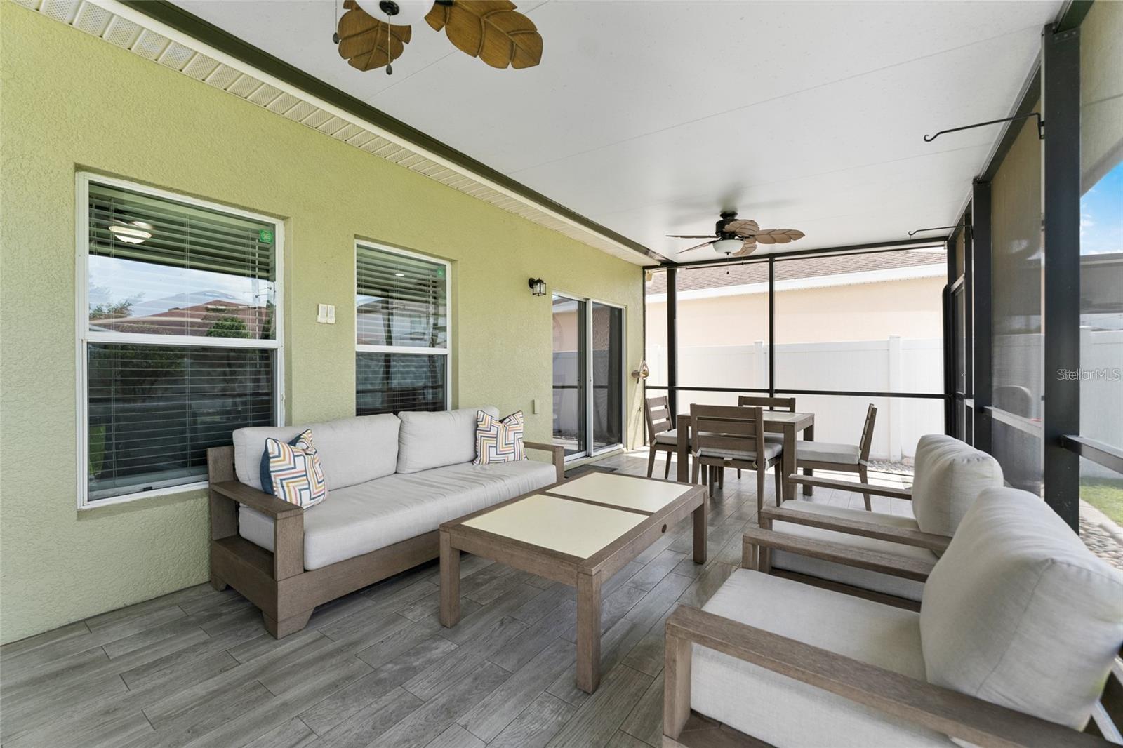 Listing photo id 24 for 2849 Maple Brook Loop