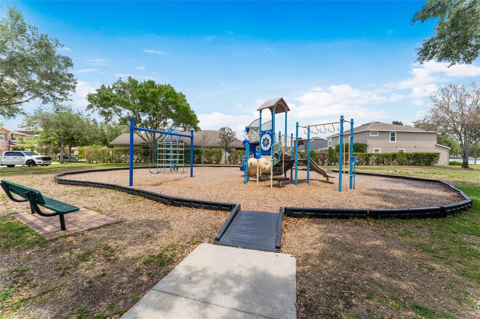 Listing photo id 34 for 2849 Maple Brook Loop