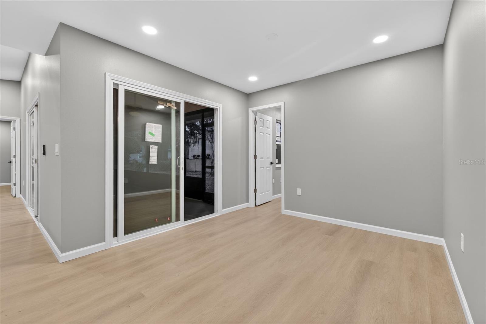 Image 10 of 25 For 3957 Bearded Oaks Court