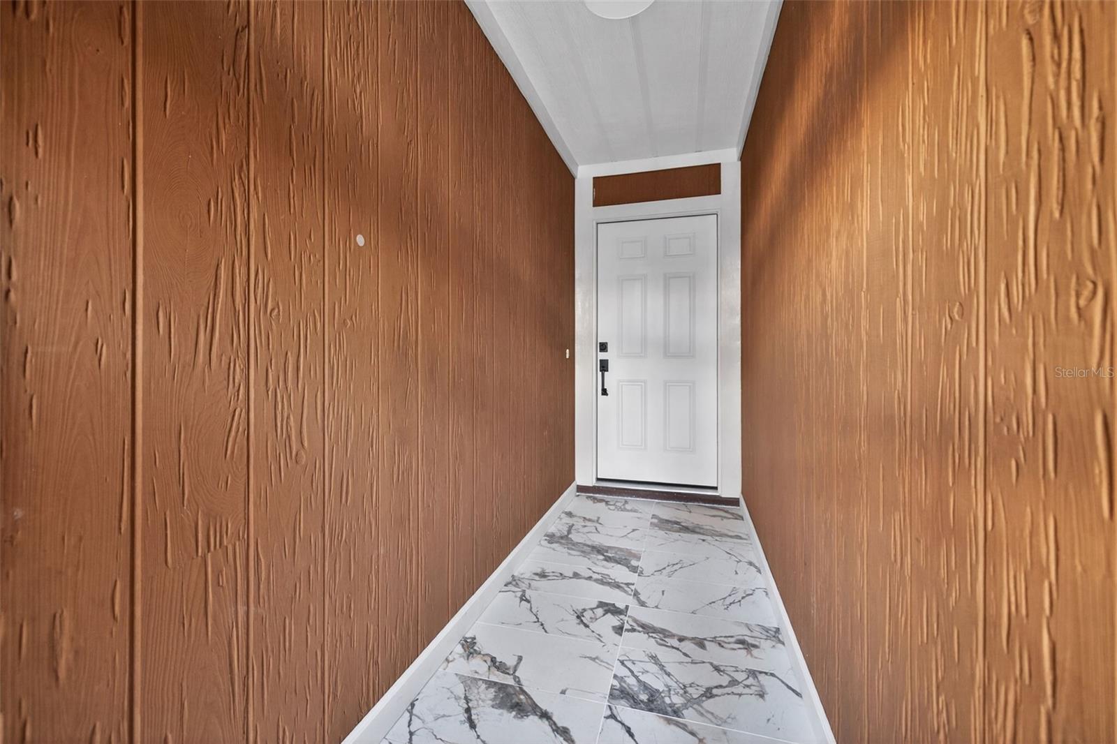 Image 3 of 25 For 3957 Bearded Oaks Court