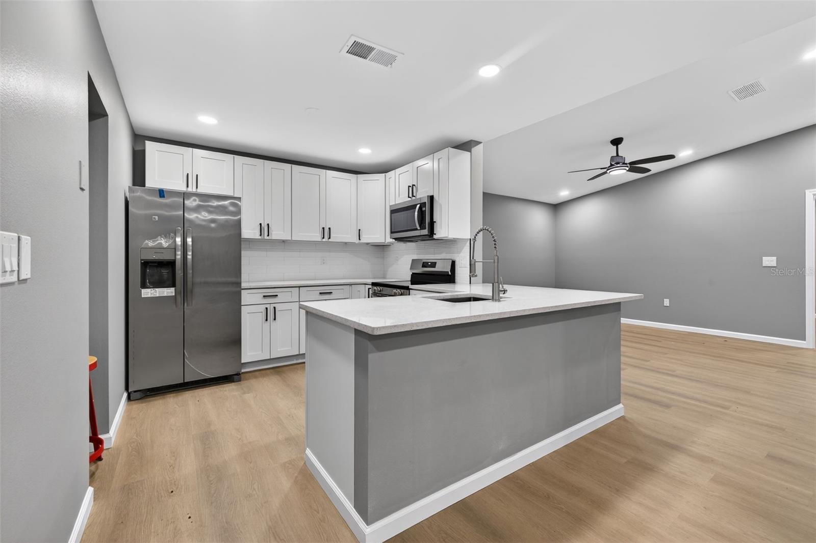 Image 4 of 25 For 3957 Bearded Oaks Court