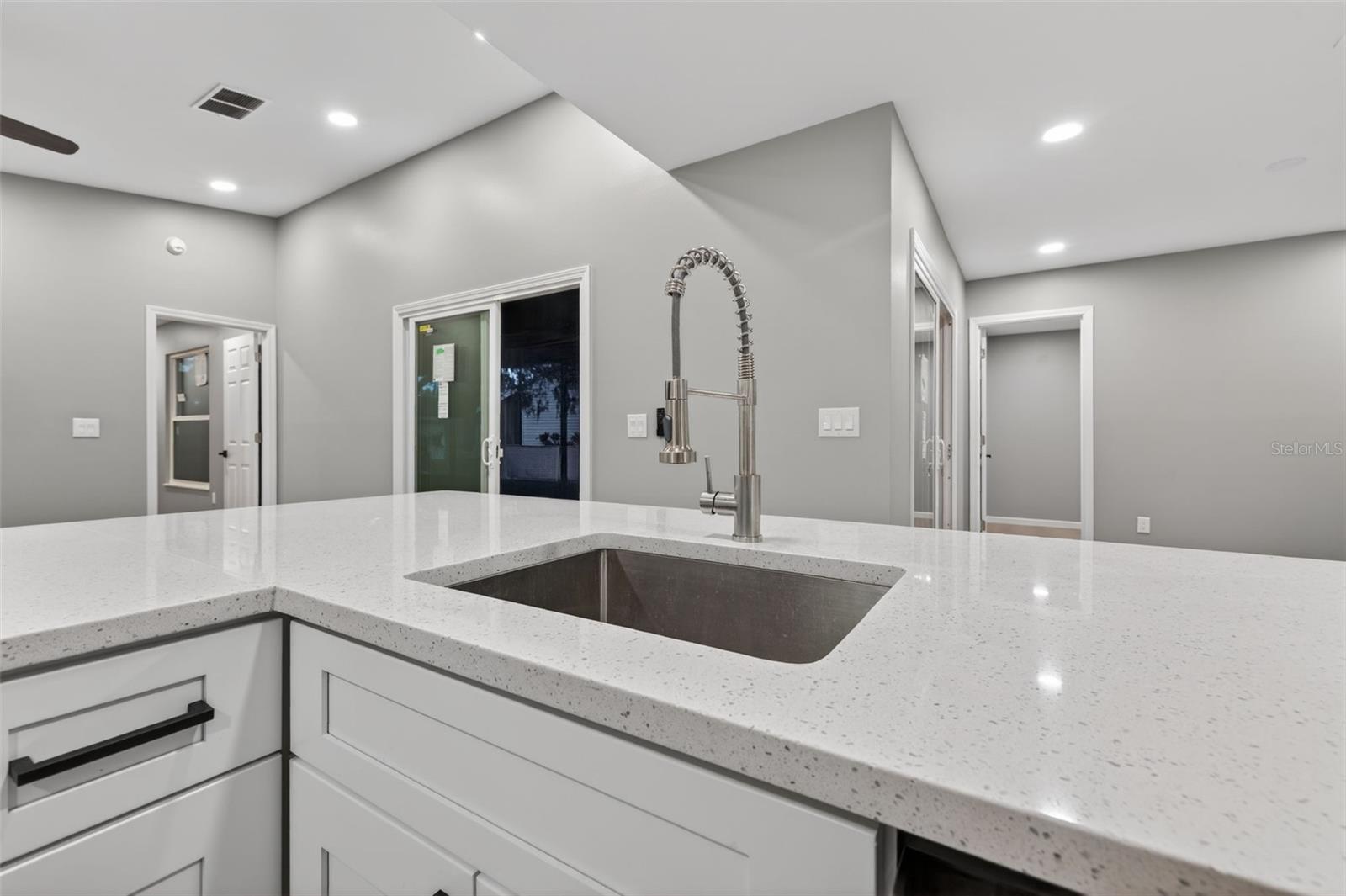 Image 7 of 25 For 3957 Bearded Oaks Court